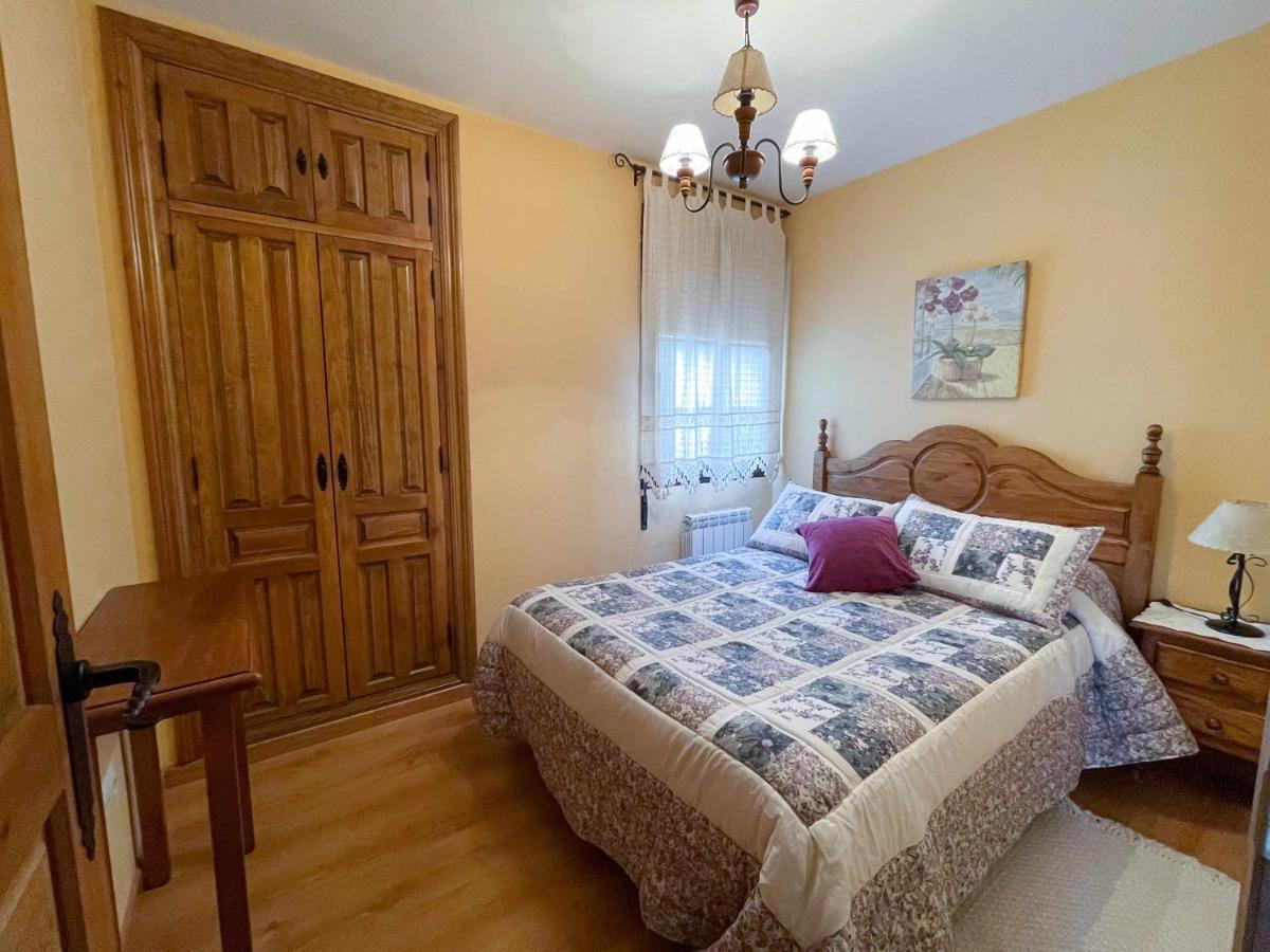 La Nava De Gredos Acogedor Piso Con Vistas Appartement Navarredonda de Gredos Buitenkant foto